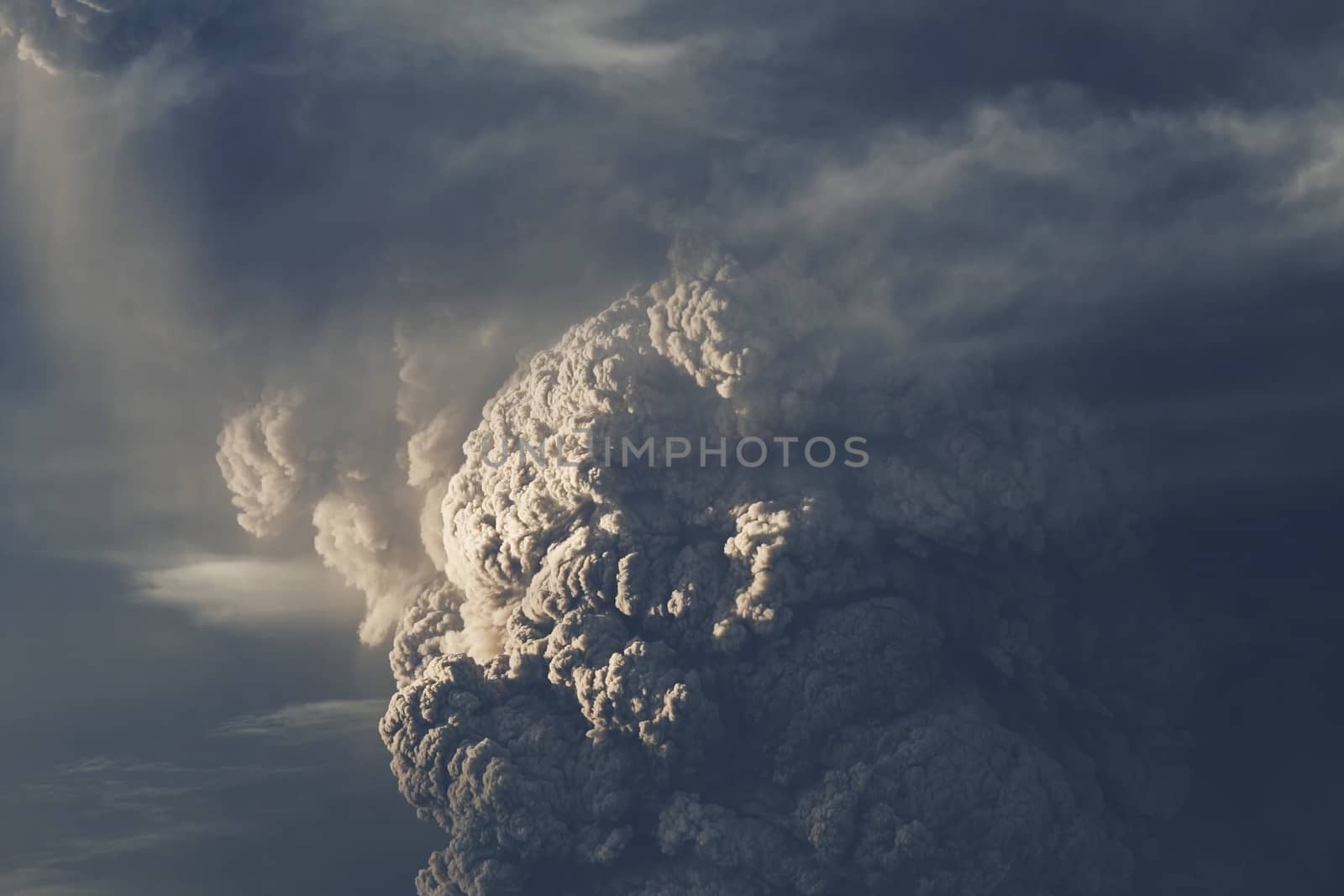 Eruption. Clubs of smoke and ash in the atmosphere by nyrok