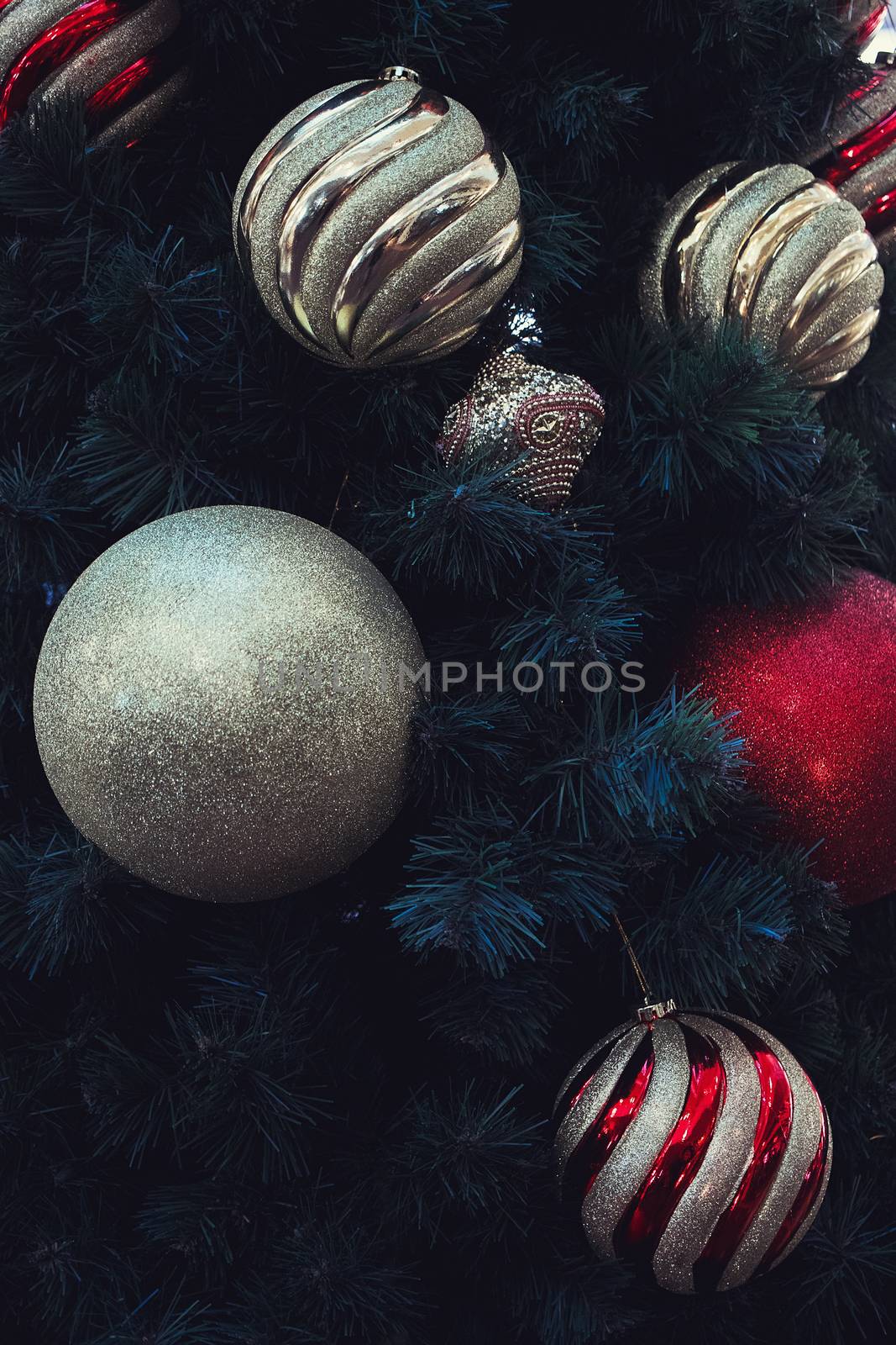 Decorations on the Christmas tree by 3KStudio