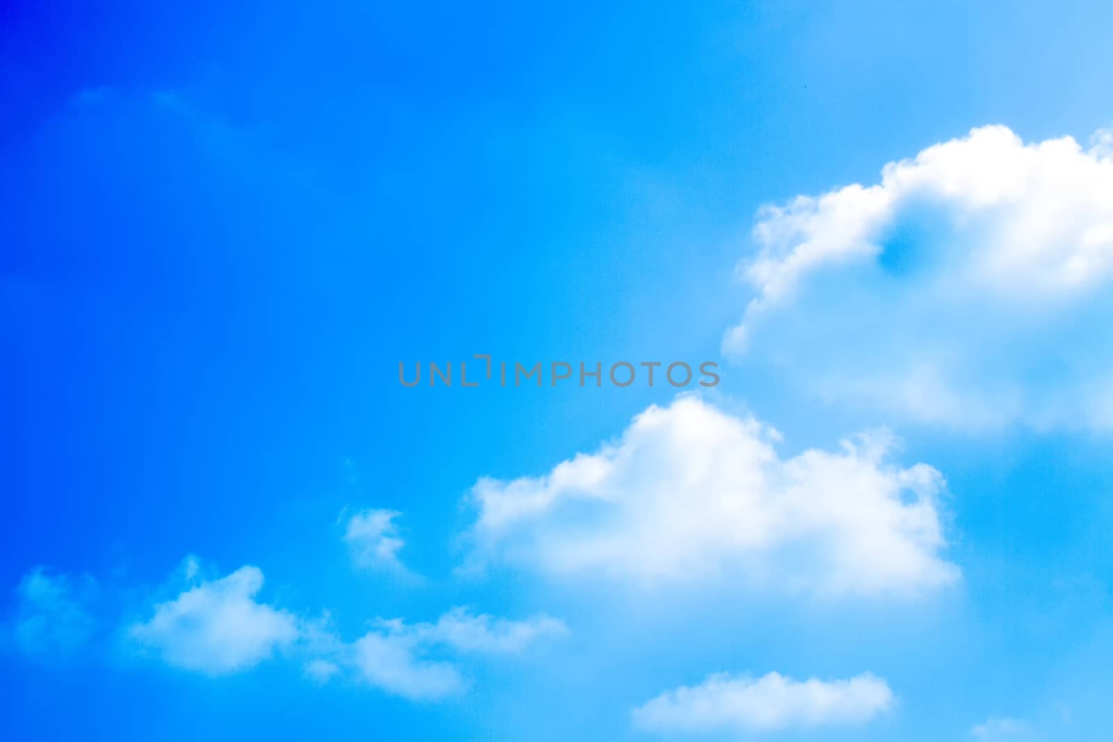Light cloud with blue sky