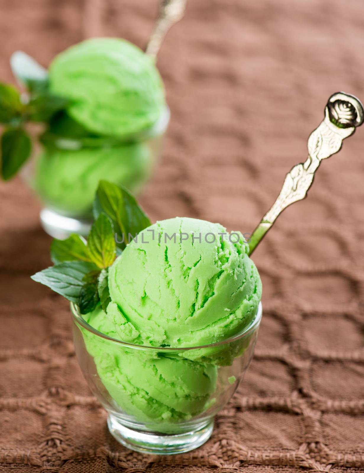 pistachio ice cream closeup by szefei