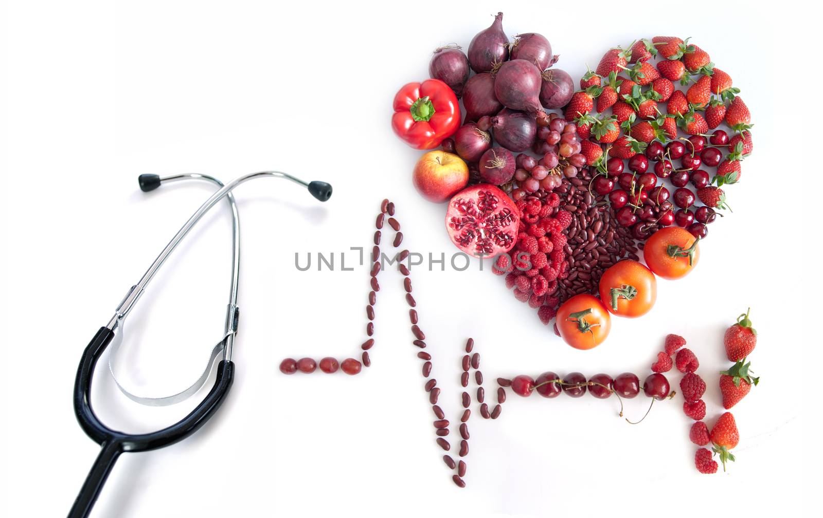 Cardiogram icon with heartshape made from food and stethoscope