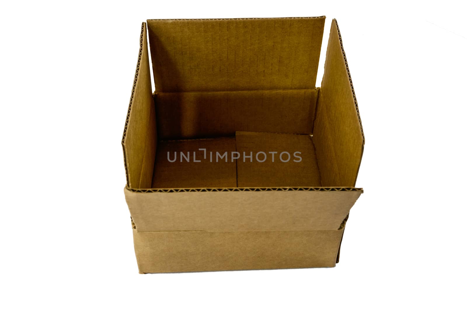 Open corrugated cardboard box showing the interior on a white background.