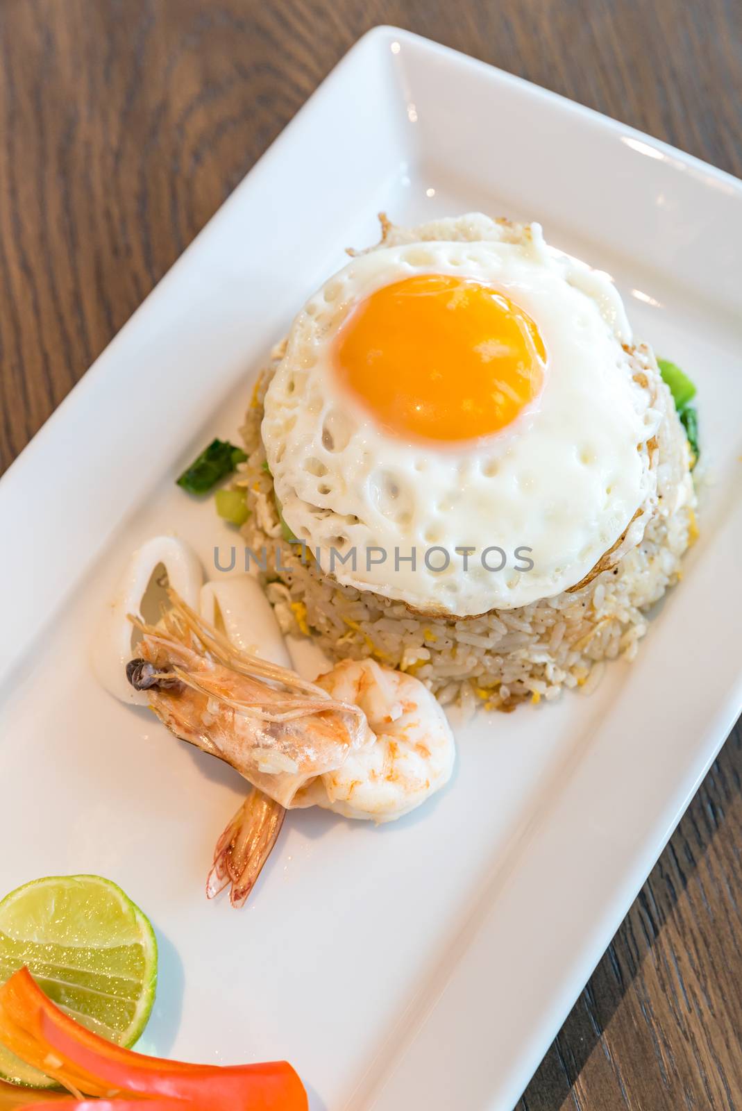 Seafood fried rice by vichie81