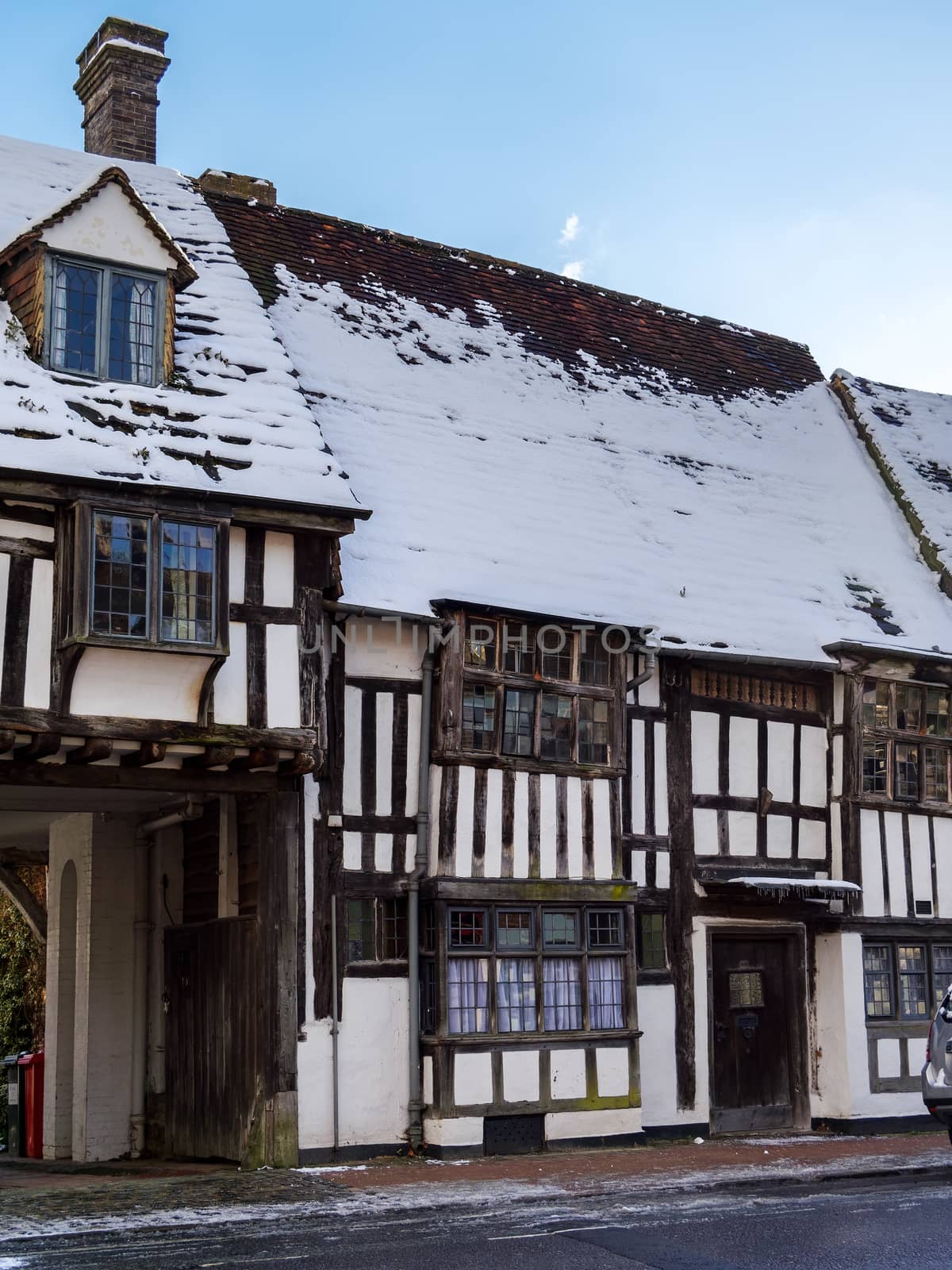 EAST GRINSTEAD, WEST SUSSEX/UK - FEBRUARY 27 : View of an Old Building in the High Street East Grinstead on February 27, 2018