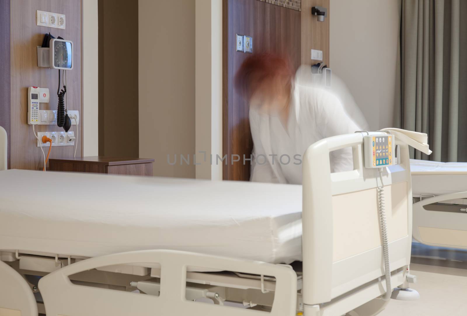 Hospital Room Bed by vilevi