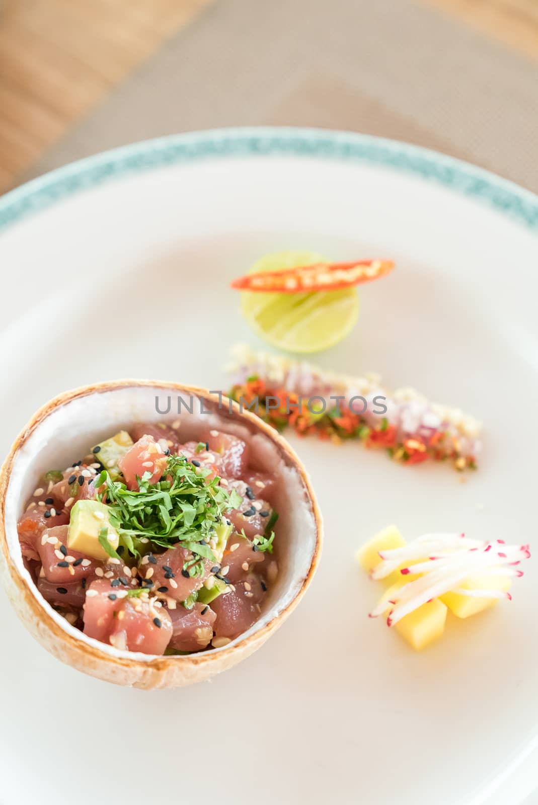 spicy tuna salad by vichie81
