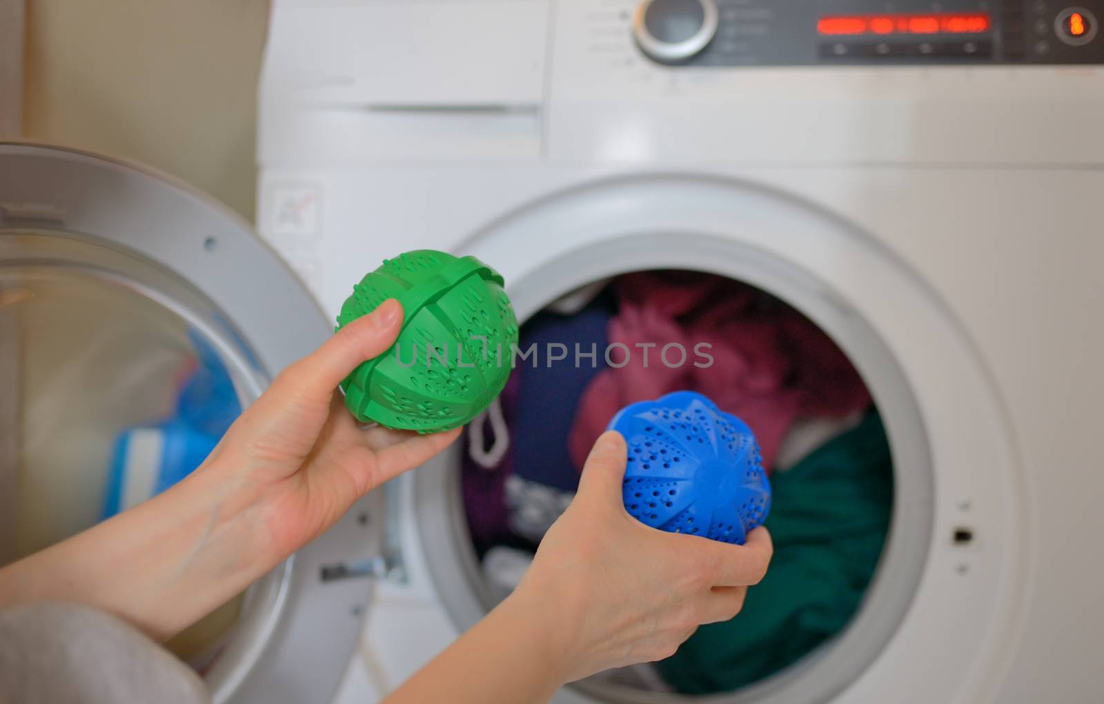 Laundry eco washing spheres  by mady70