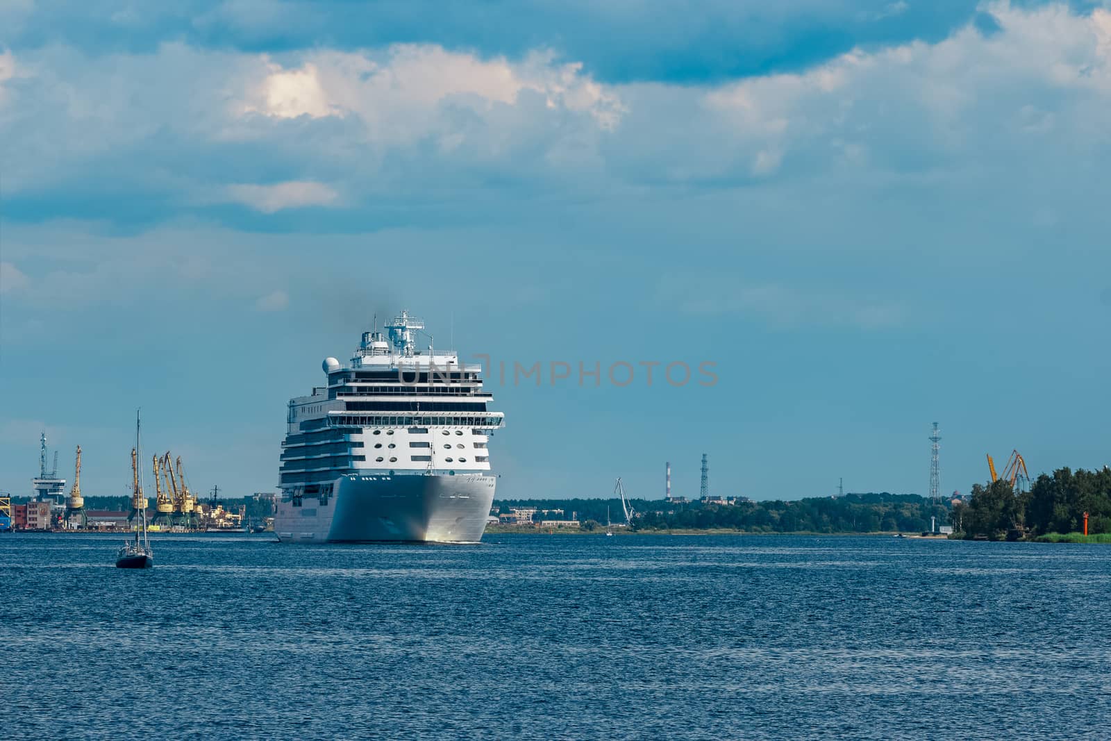 Royal cruise liner on the way by sengnsp