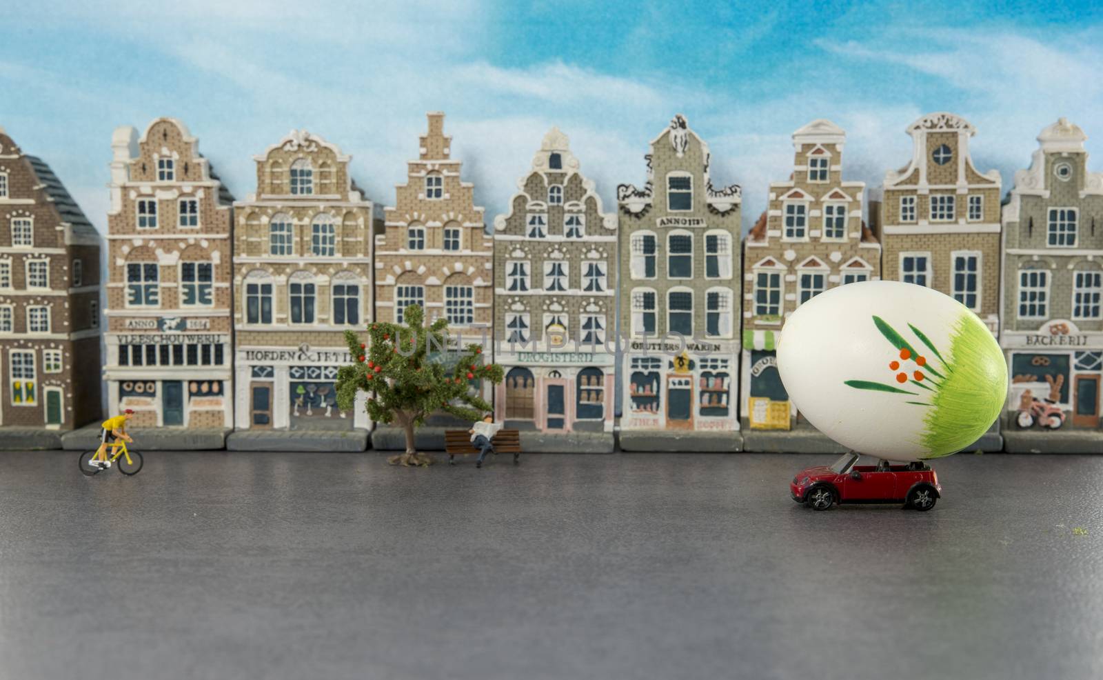 car with easter egg on roof for coming easter celebration