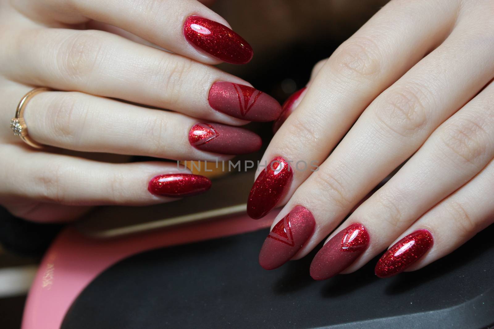 Here is presented one of the best manicure designs this year's Nail