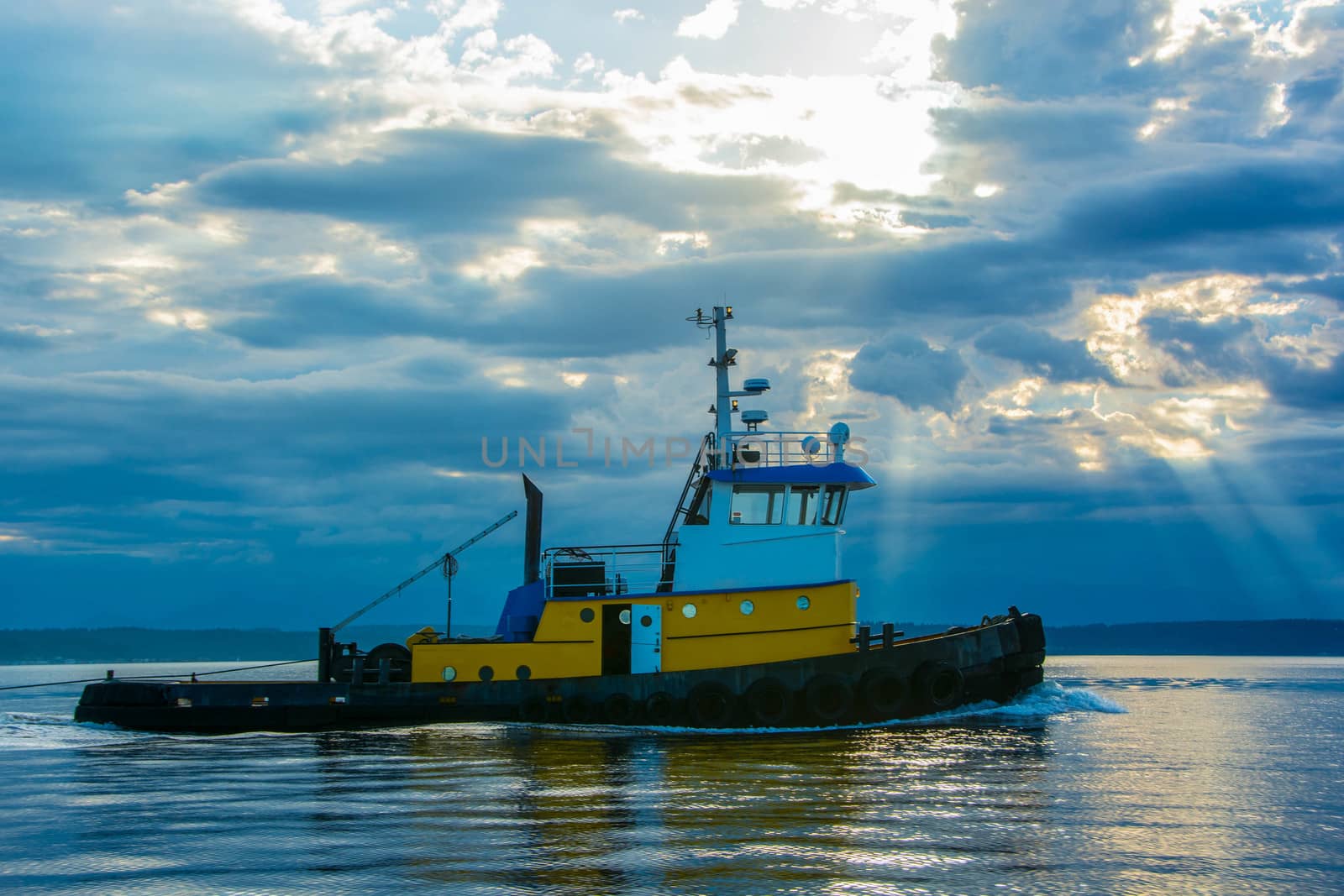 Small tug on Seattle's Shilshole Bay by cestes001