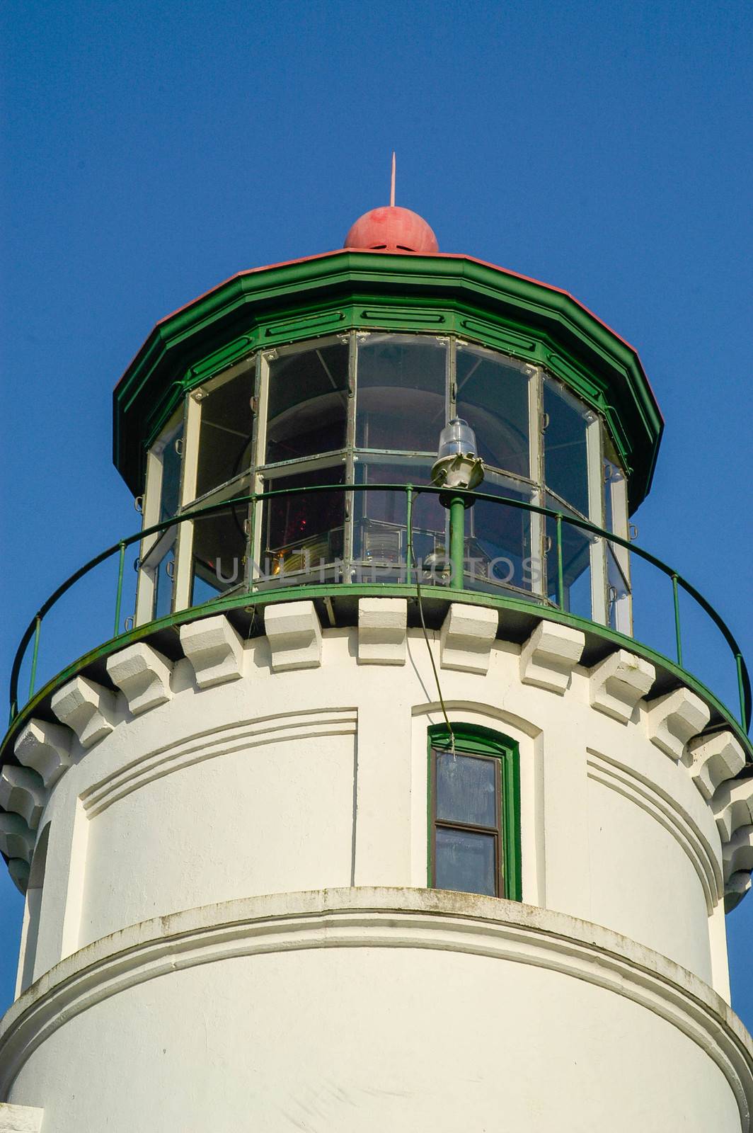 Yaquina Head Lighthouse by cestes001