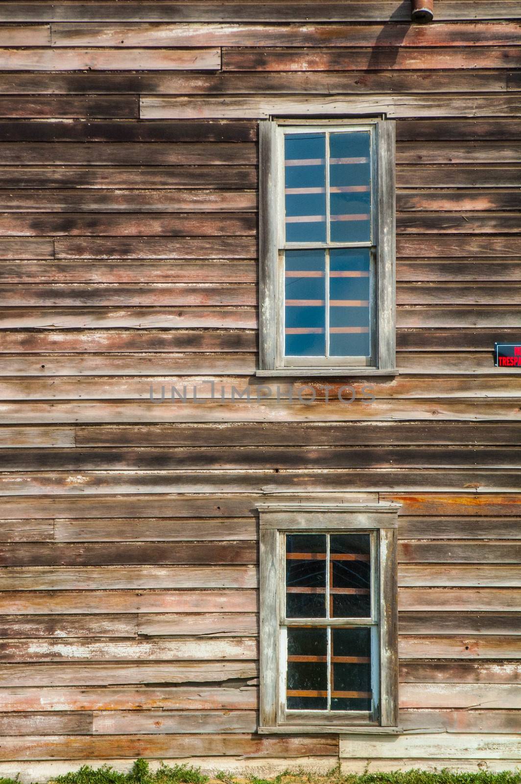 Weathered wood on side of abandoned barn.