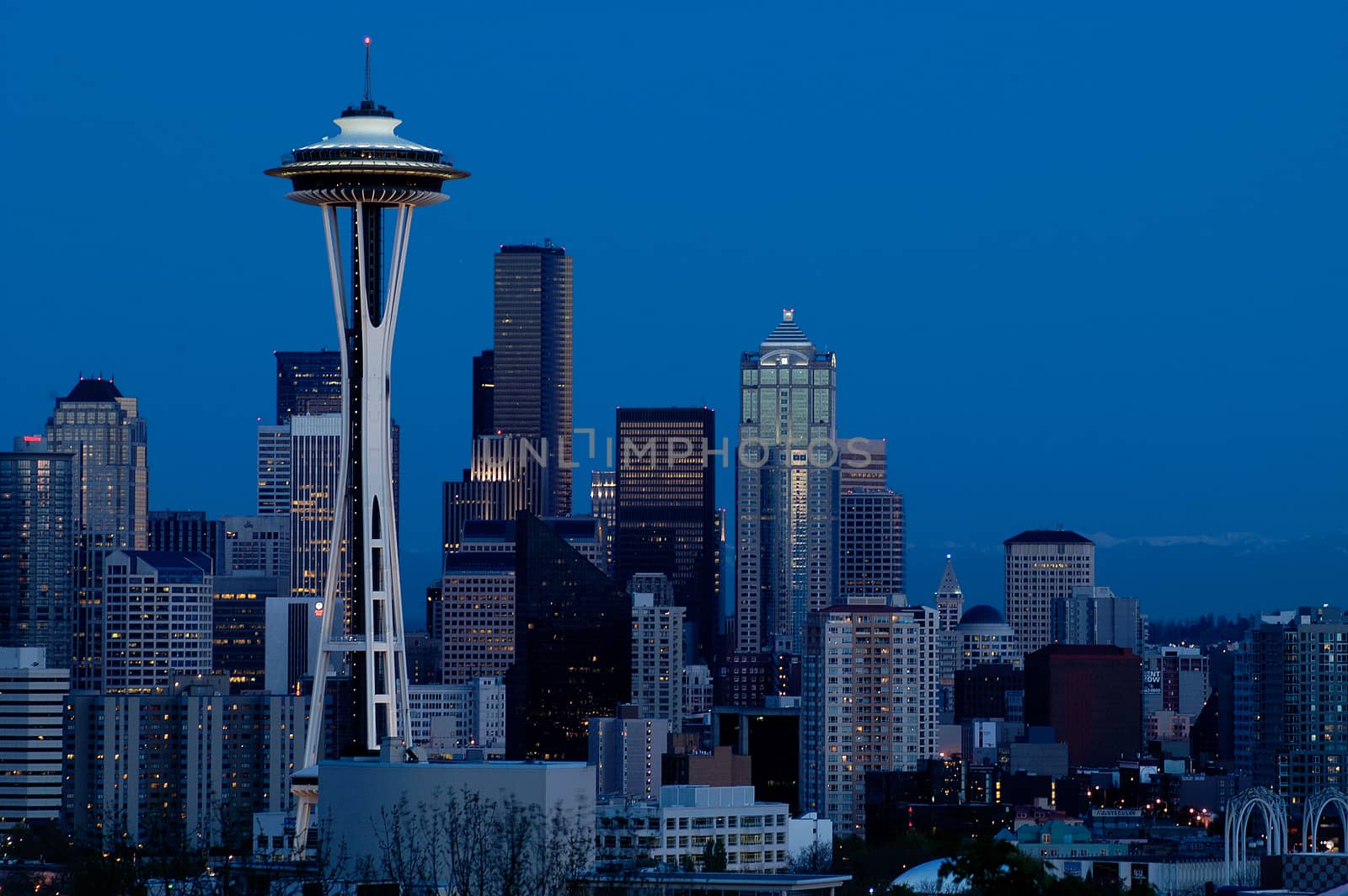 Night scene from Kerry Park, Seattle, WA