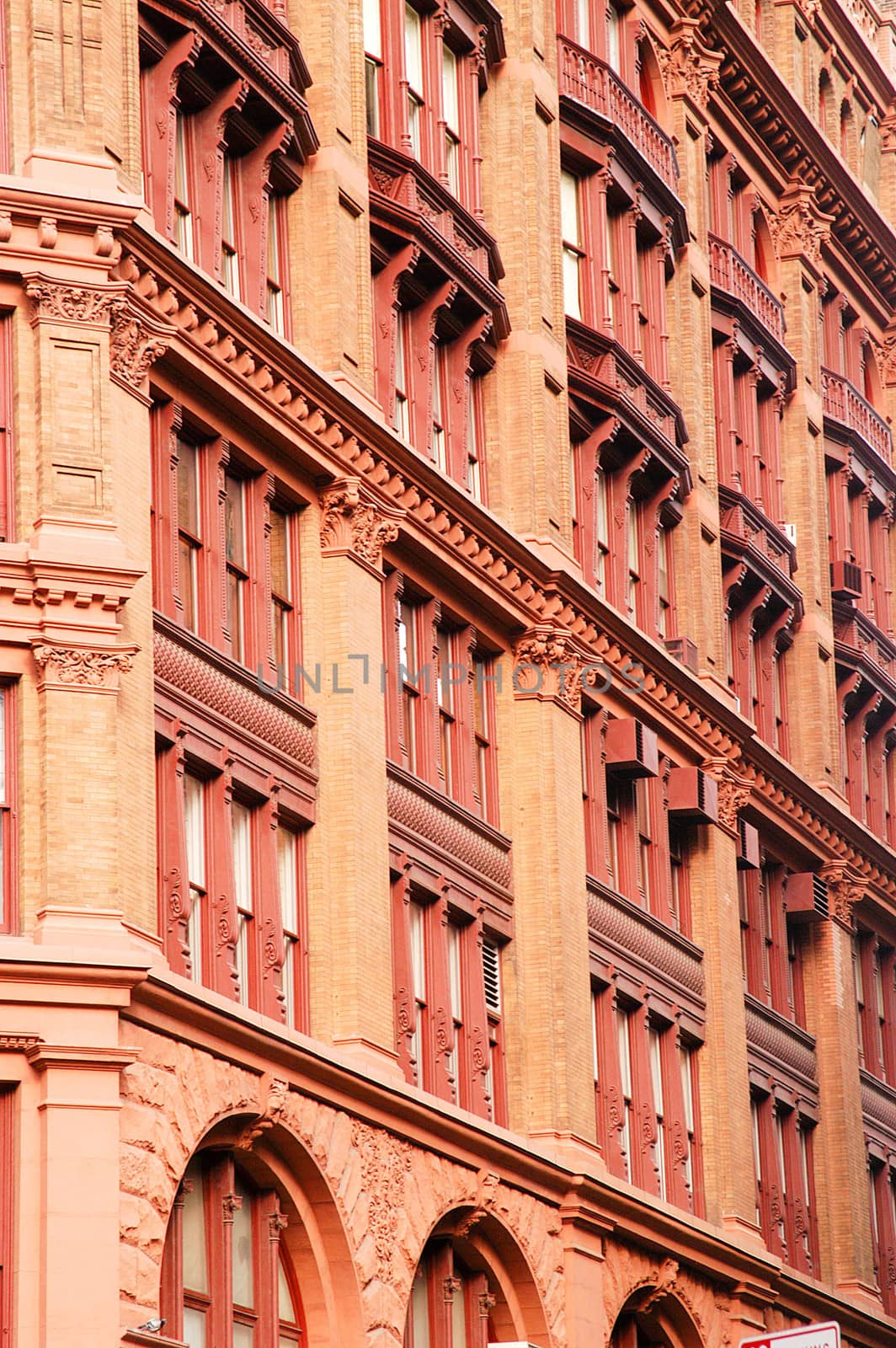 Manhattan Building front showing architecturral details