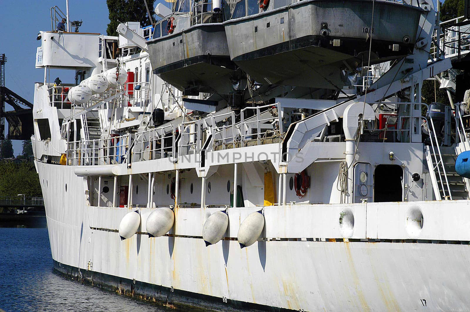 NOAA Research Ship  transits Ballard Locks, Seattle, WA