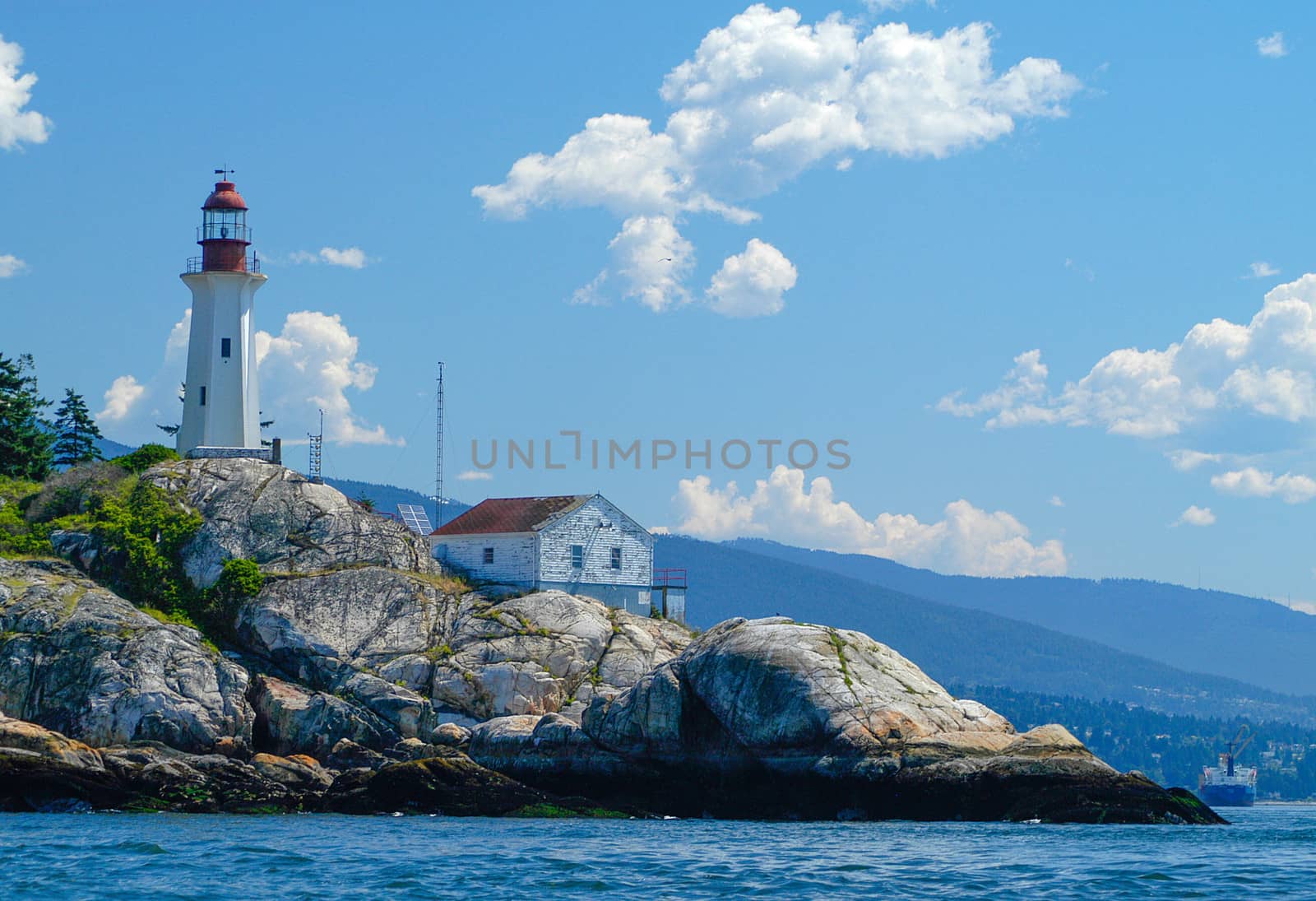 Point Atchiison Lighthouse by cestes001