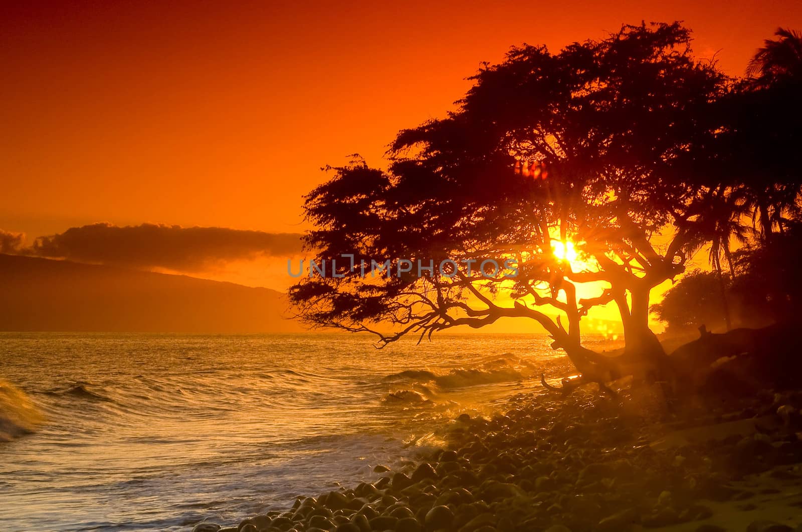 Sun setting on Maui Beach, south of Lahaina