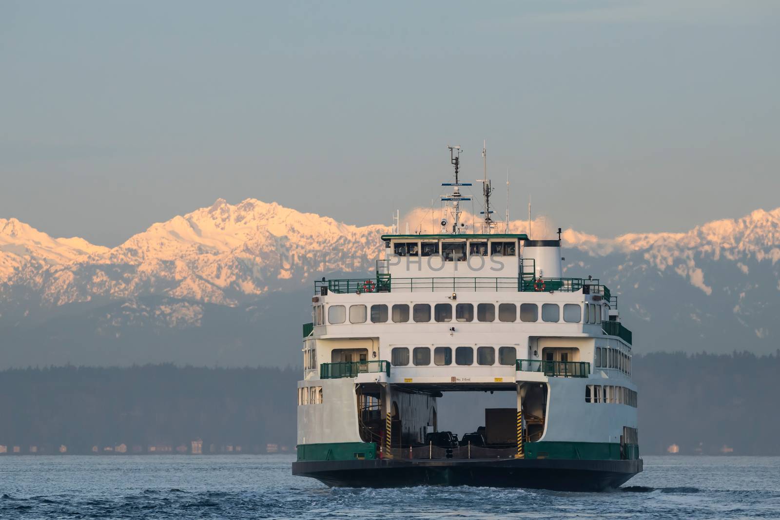 Ferry and Olympic Mountains by cestes001