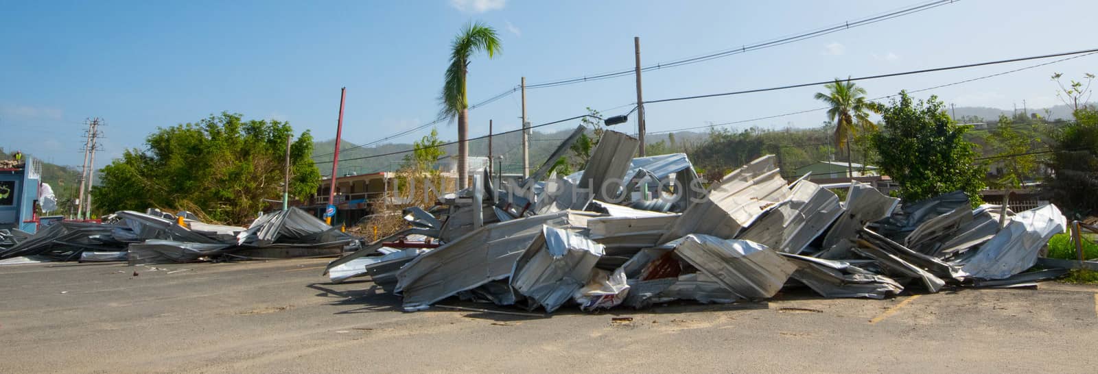 Pile of roofing in scrap yard by cestes001