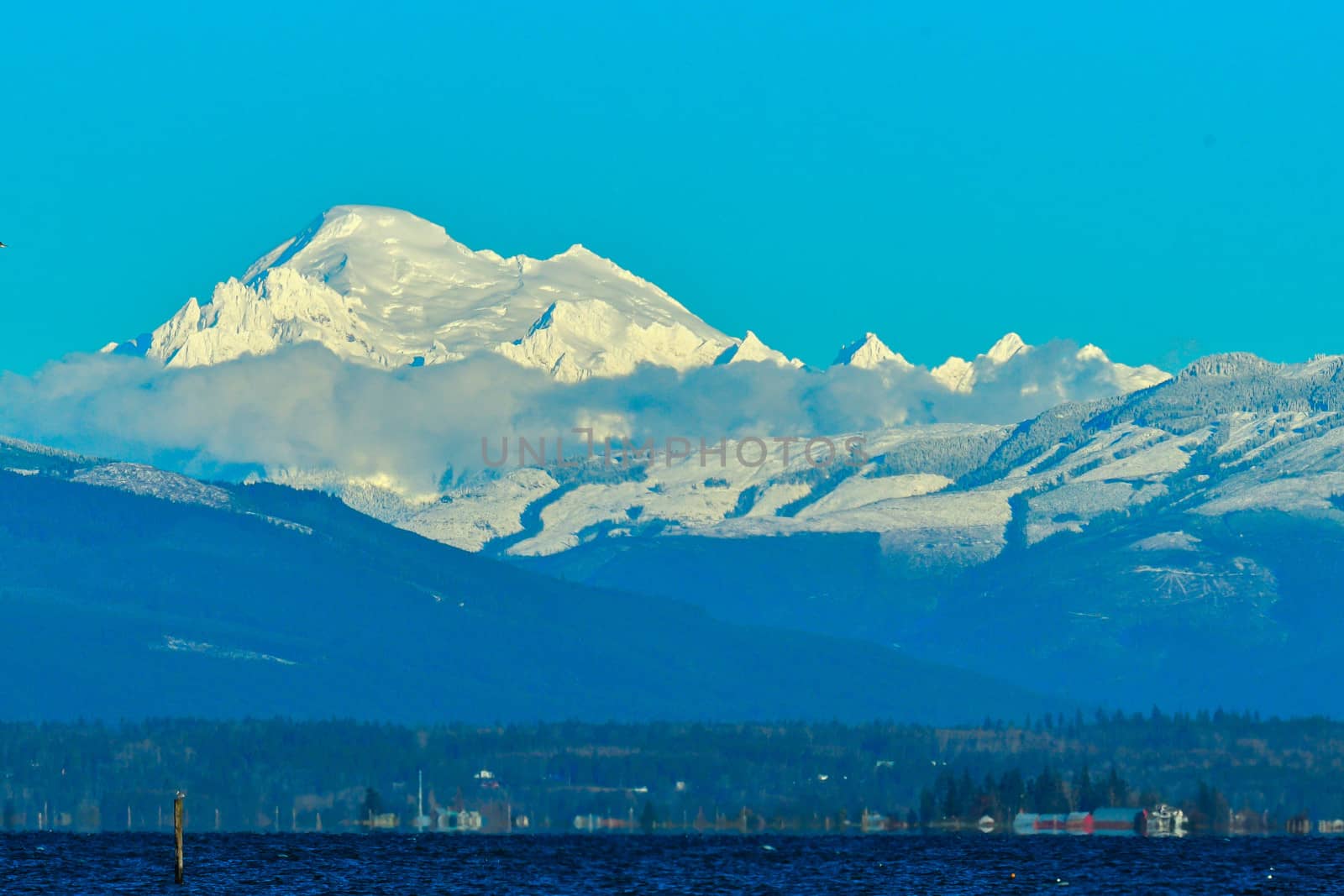 Mount Baker in Clouds by cestes001