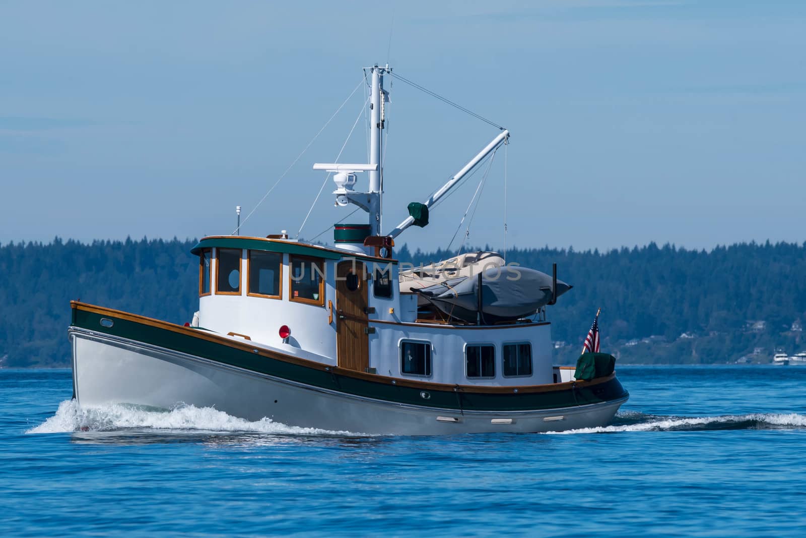 Popular type yacht, tug on her way to Seattle