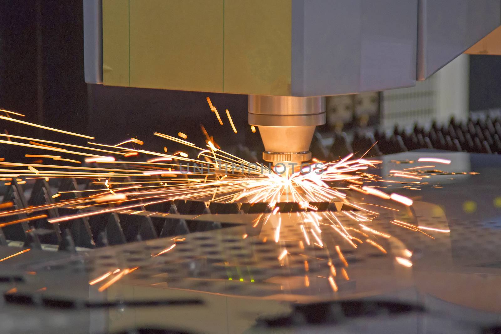 Laser sheet metal cutting machine Cutting work by TakerWalker