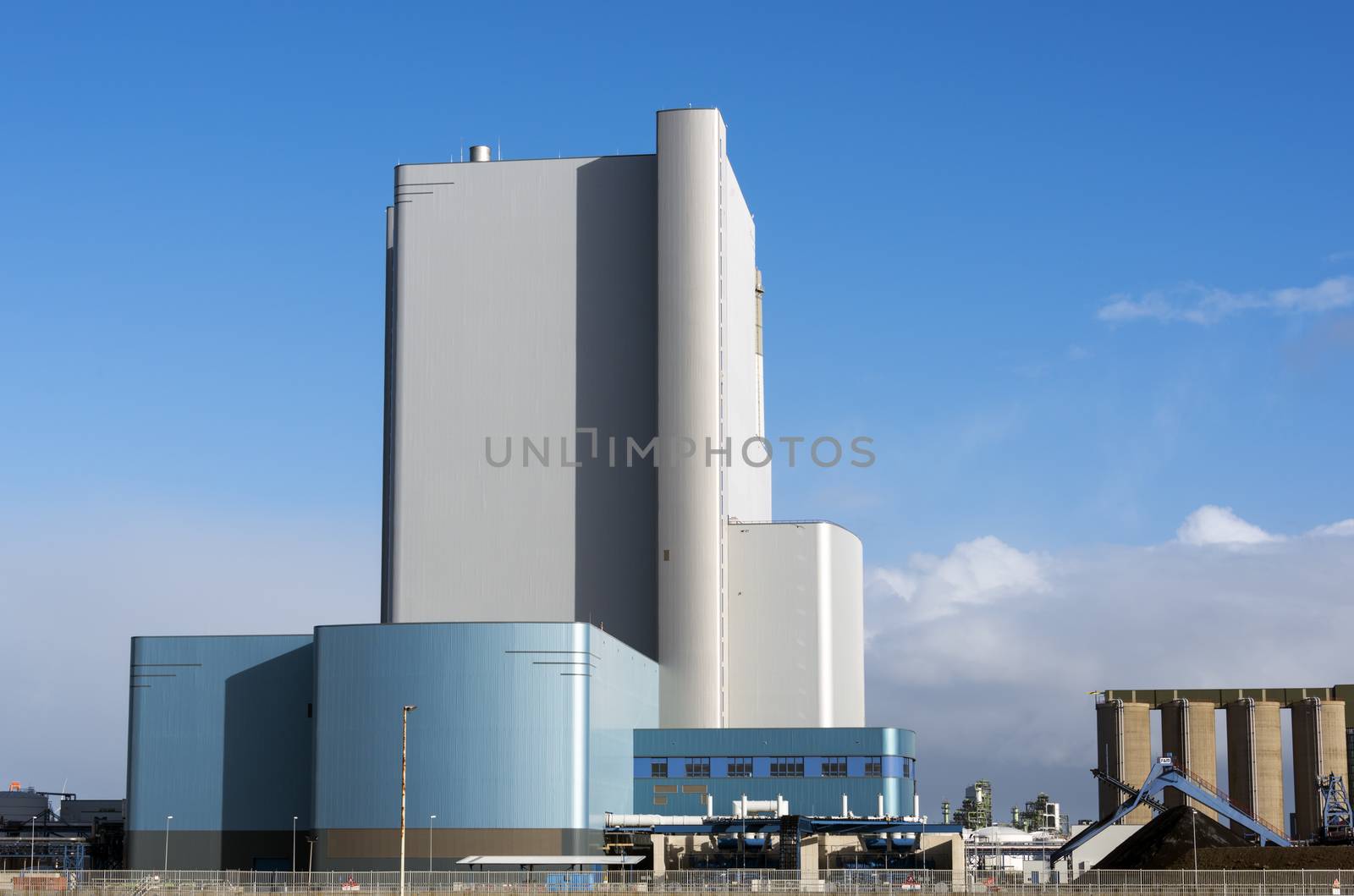 coal fired power plant on the Maasvlakte, the industrial harbor district of Rotterdam