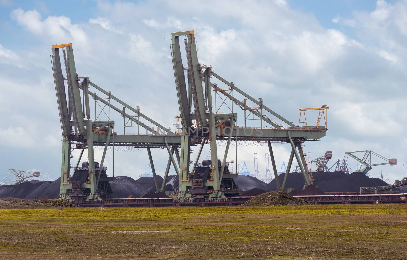 coal transfer for the coal-fired power plant with problems with pollution and environment in rotterdam harbour called europoort