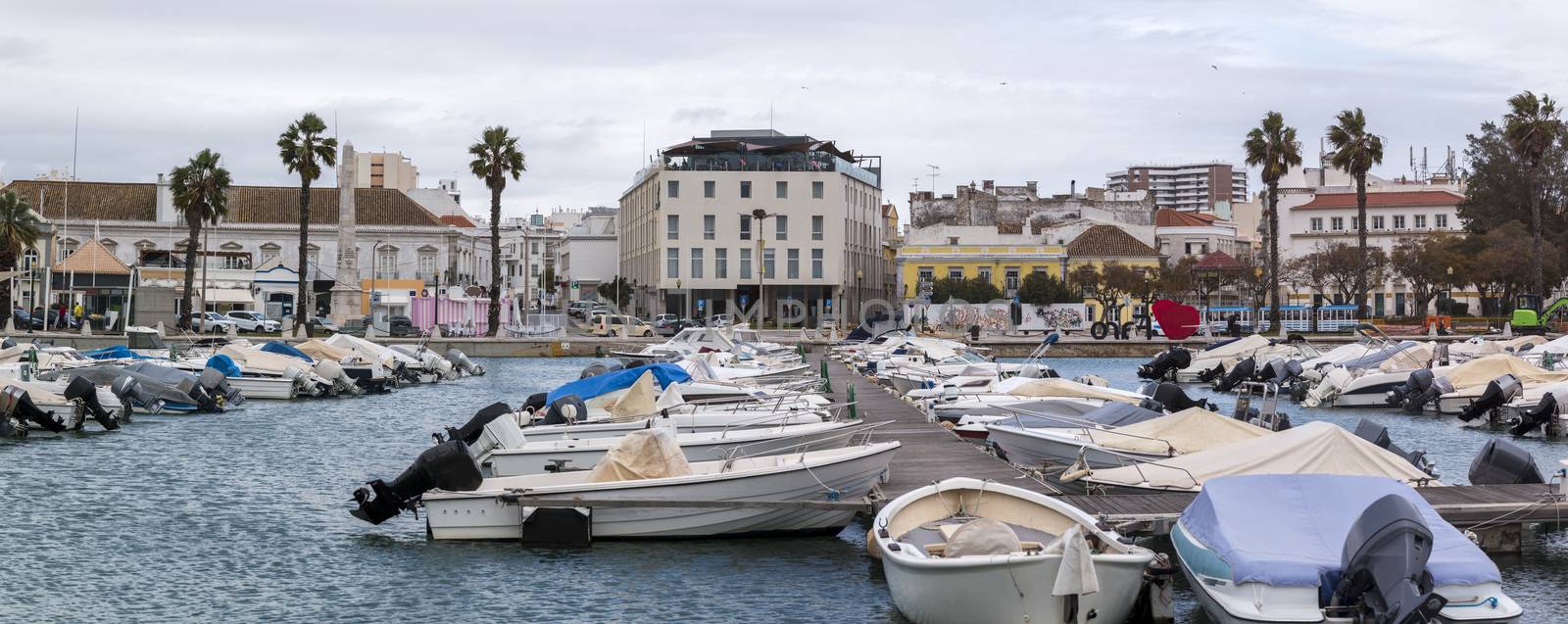 Wide view of Faro city docks by membio