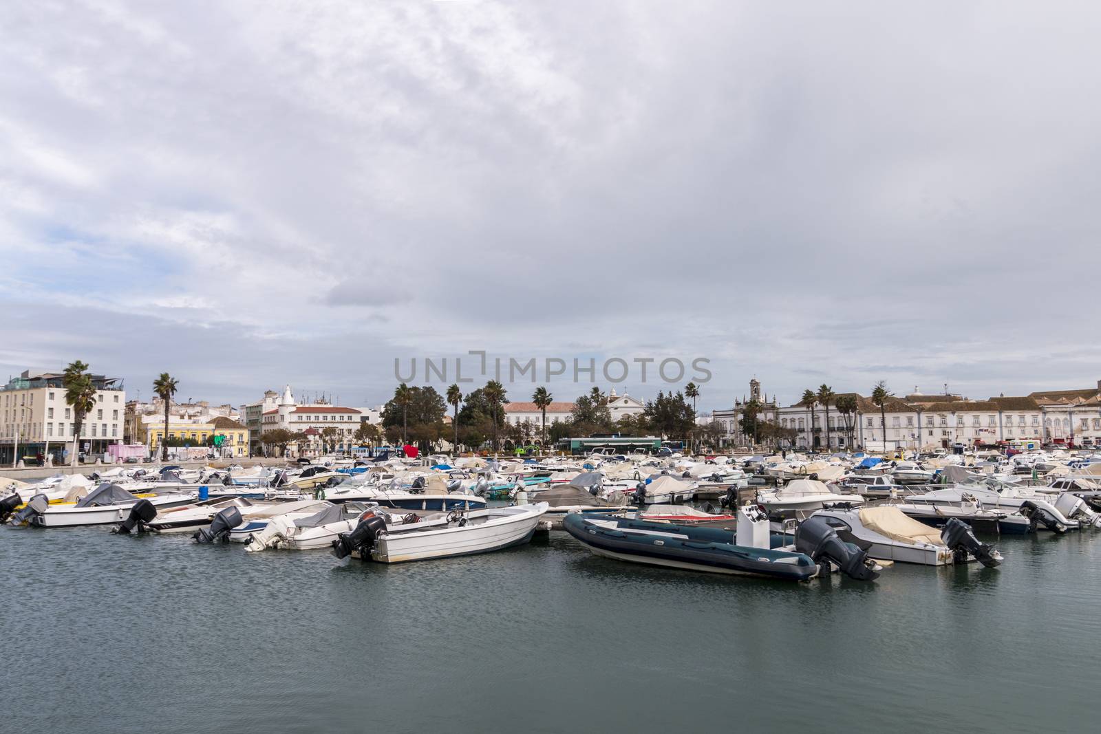 Wide view of Faro city docks by membio