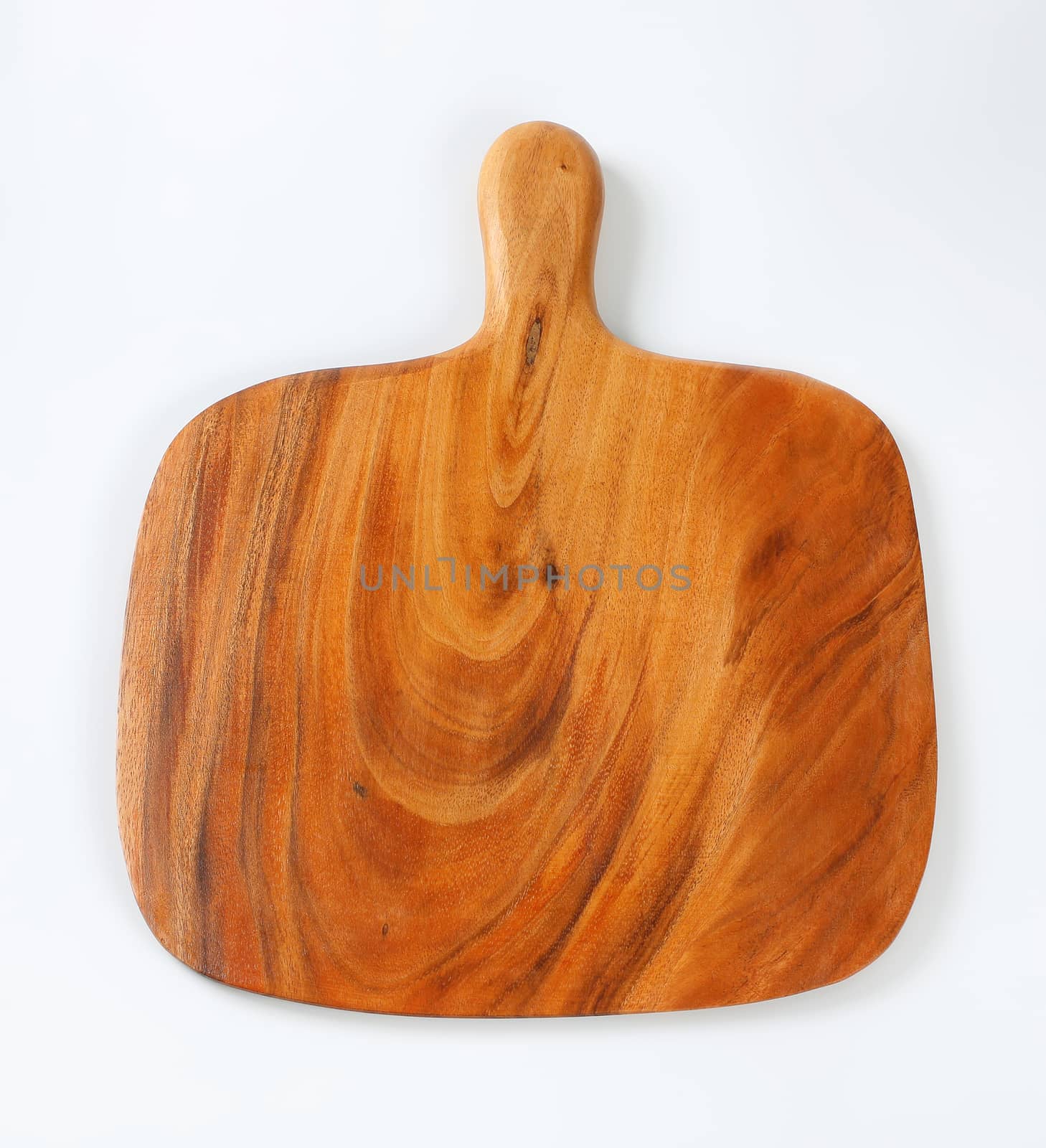 wooden cutting board by Digifoodstock