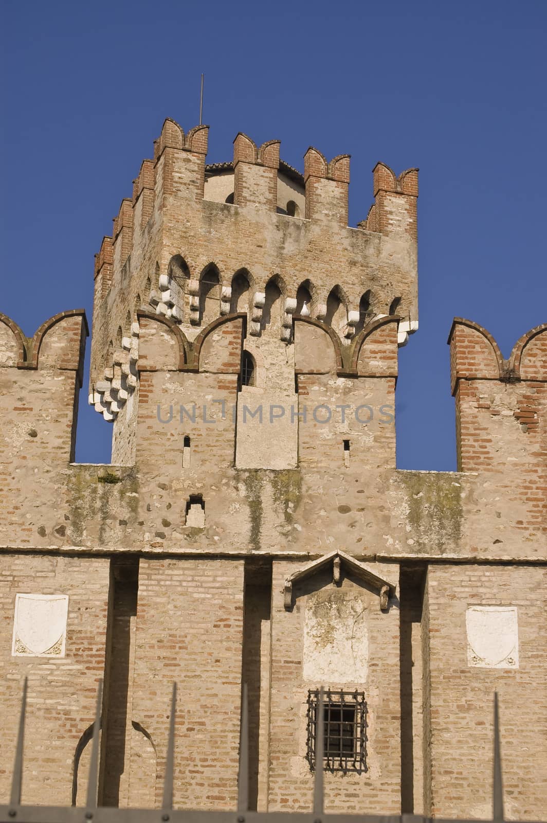 the fortification on the Garda's lake, Lazise, Italy by edella