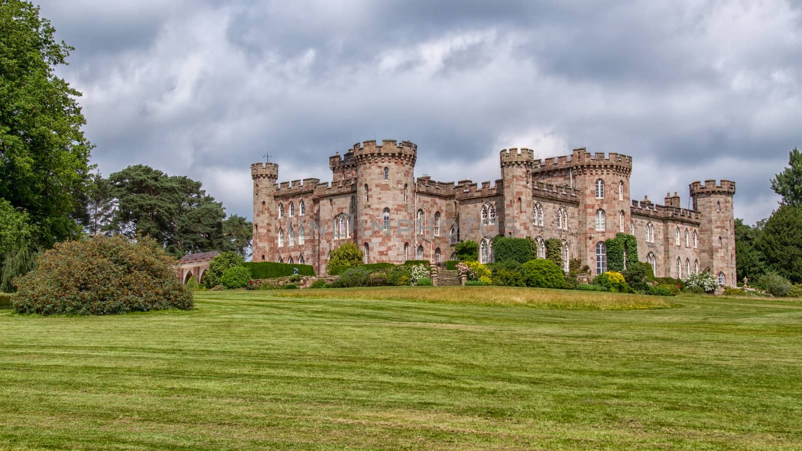 English castle by alan_tunnicliffe