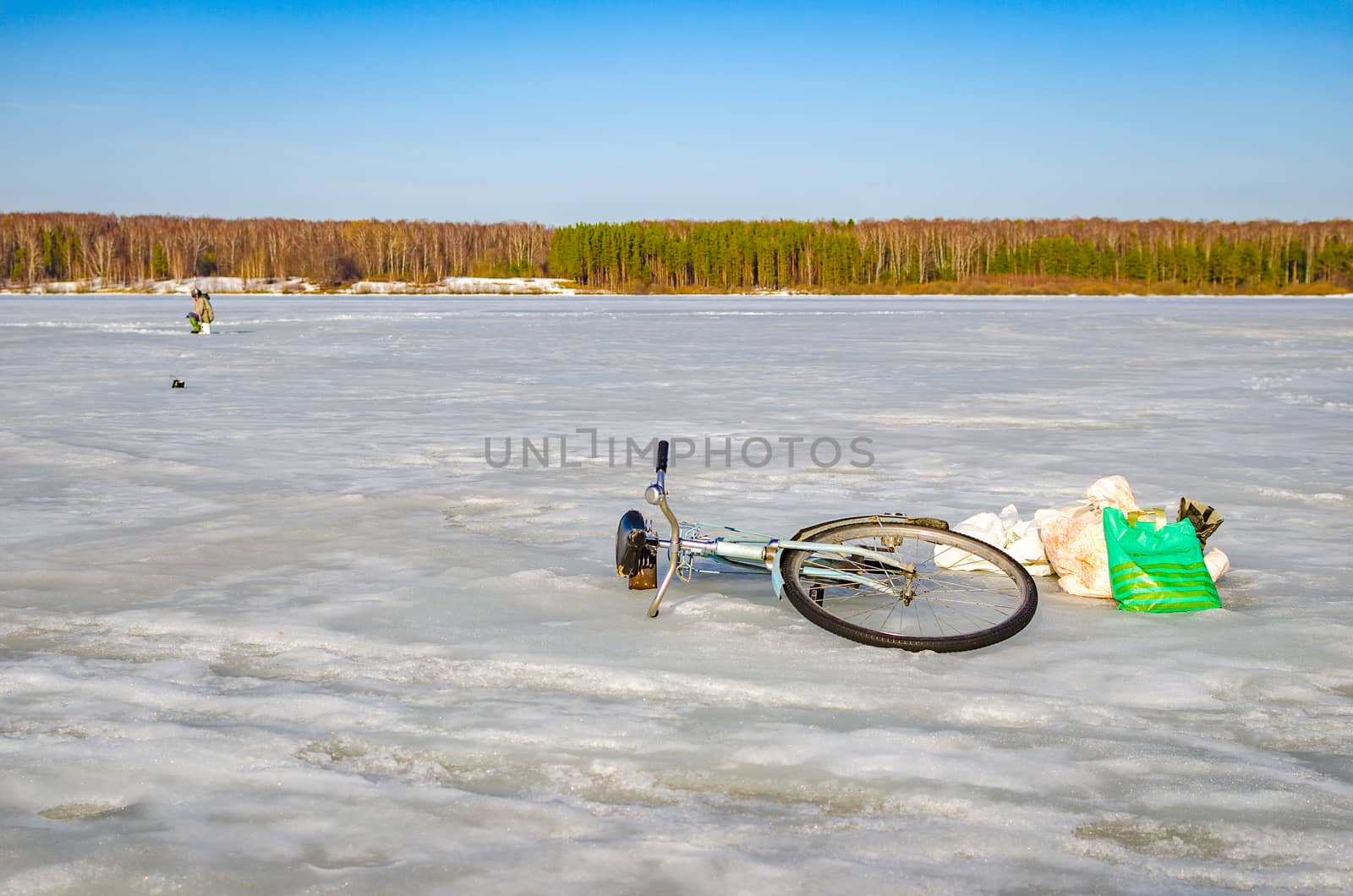 The bike threw a fisherman on the ice and went fishing