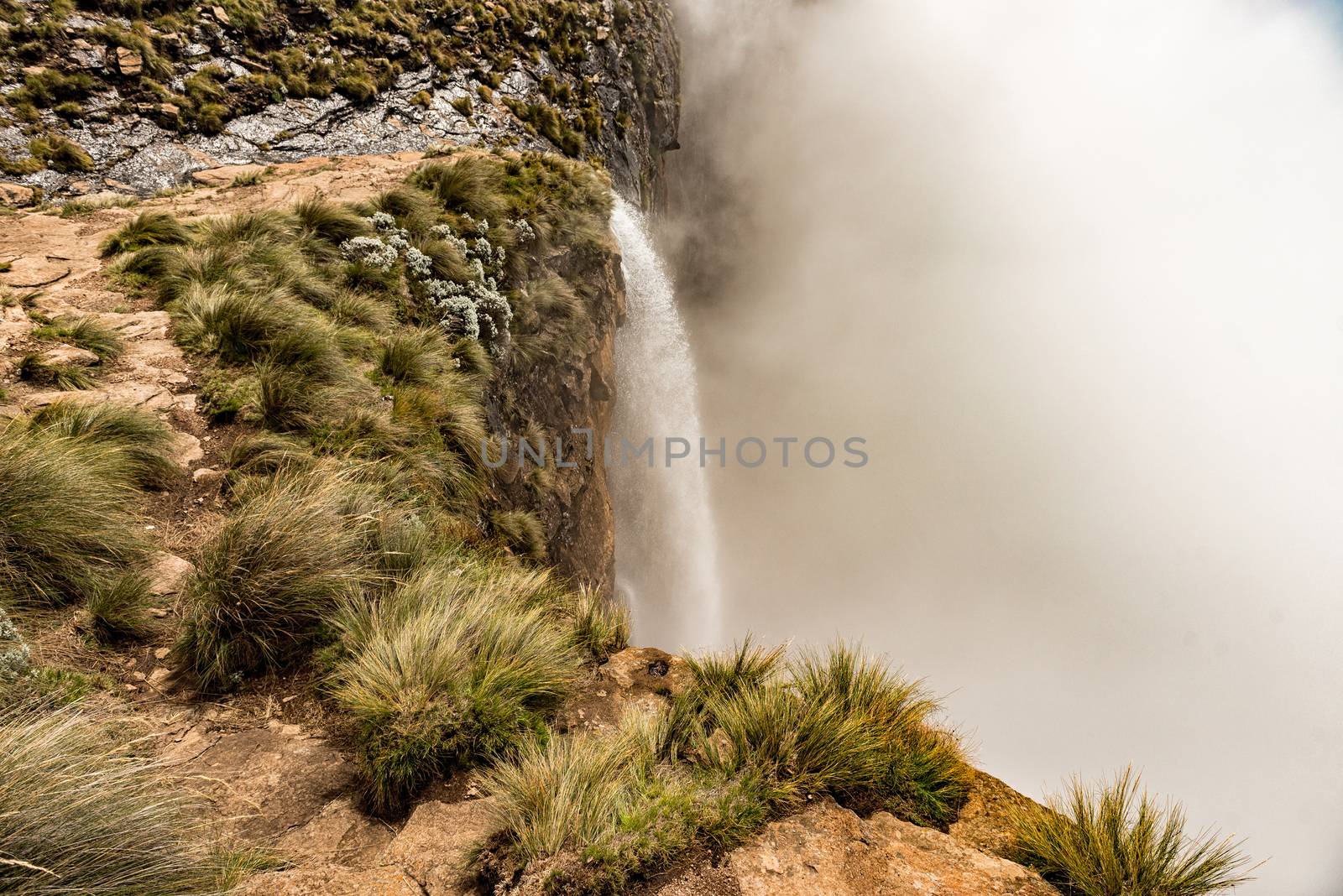 Tugela Falls, the second tallest waterfall on earth. The Tugela River plunges 948 m in five steps from the top of the Amphitheatre in the Drakensberg