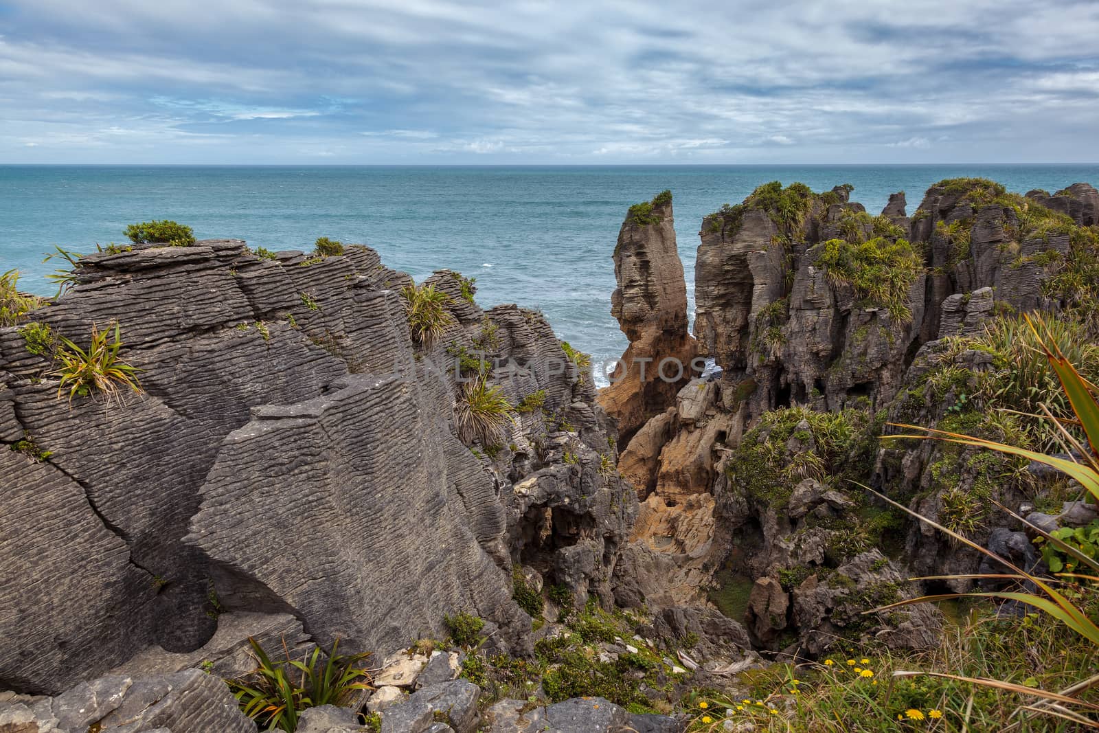 Pancake Rocks near Punakaiki by phil_bird