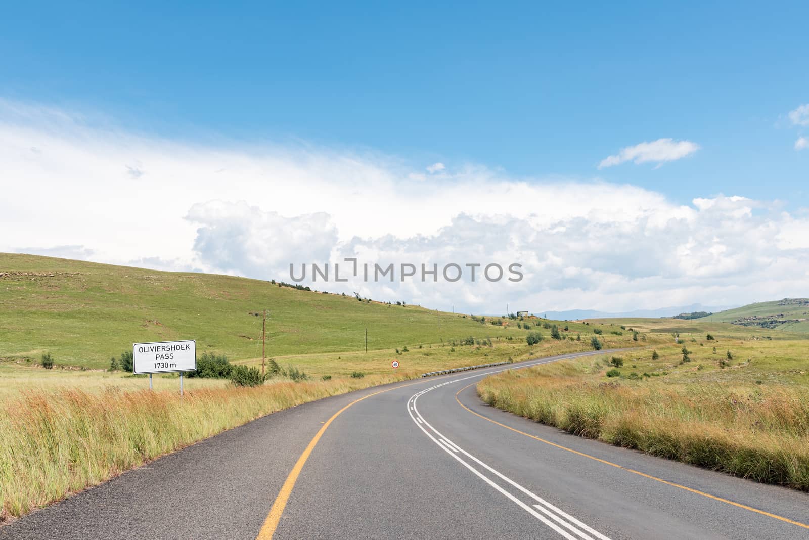 The start of the Oliviershoek Pass in the Drakensberg between the Free State and Kwazulu-Natal Provinces