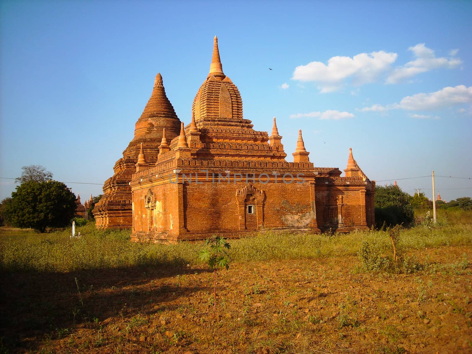 a temple in burma at the sightseeing tour