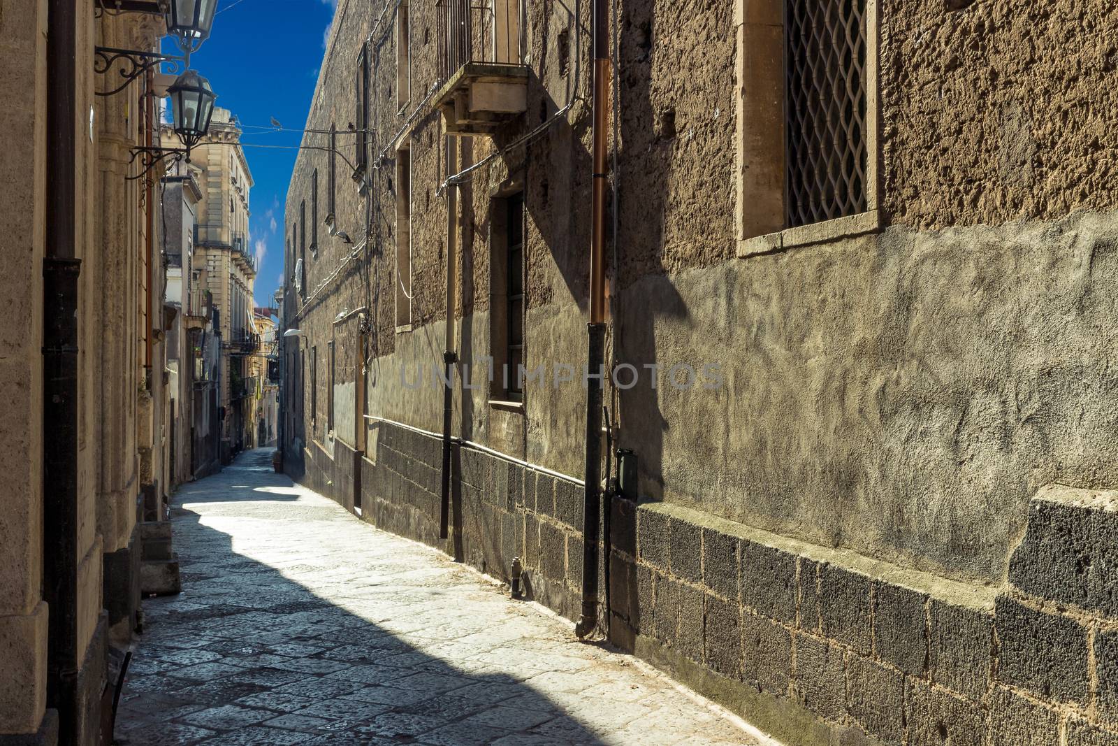 The very old sicilian houses and street