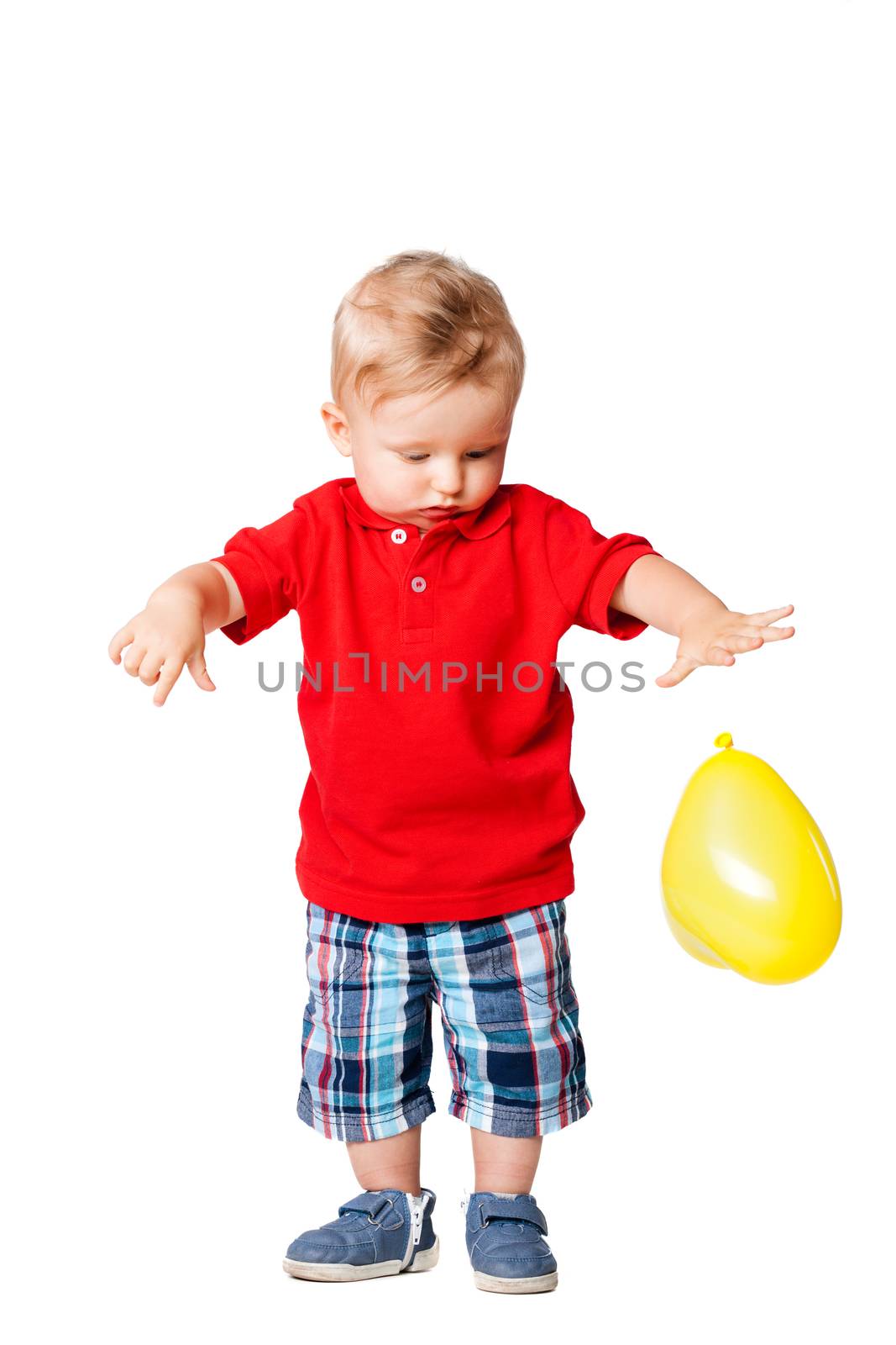 baby boy with a yellow balloon by kokimk