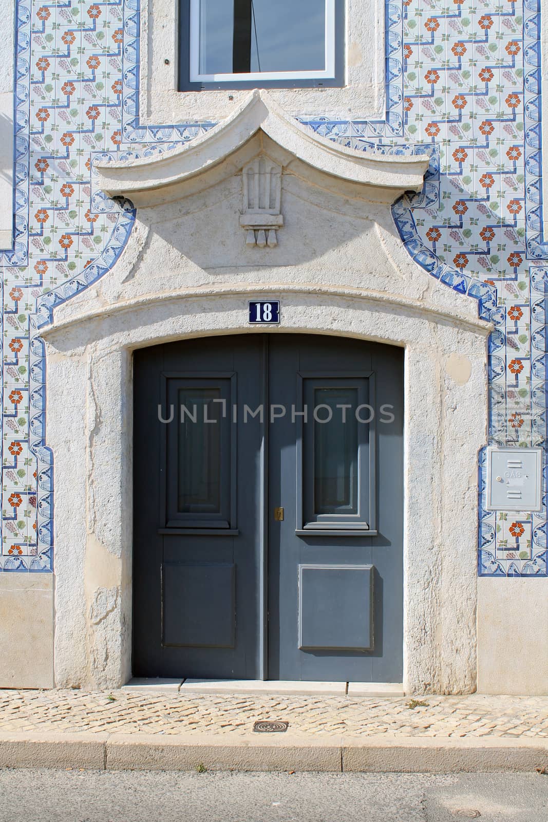 Typical Portuguese house by lovecomunication