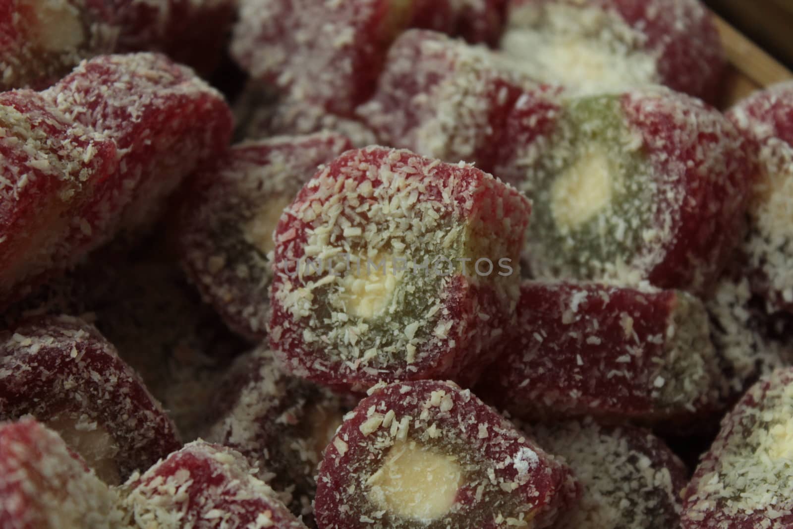 Dried and candied dried fruit