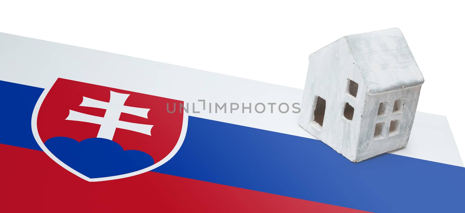 Small house on a flag - Living or migrating to Slovakia