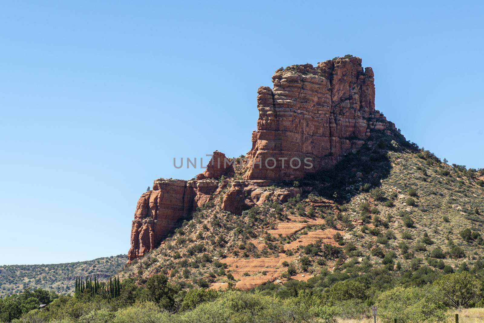 View from Red Rock Scenic Byway in Sedona, Arizona by Njean