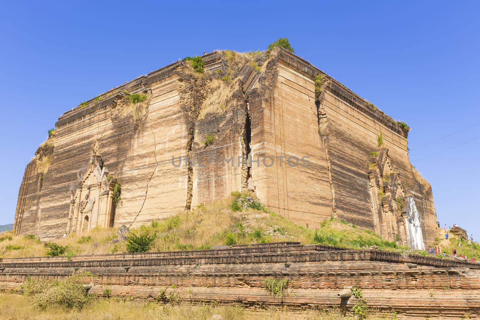 Mingun Pahtodawgyi Temple in Mandalay by cozyta