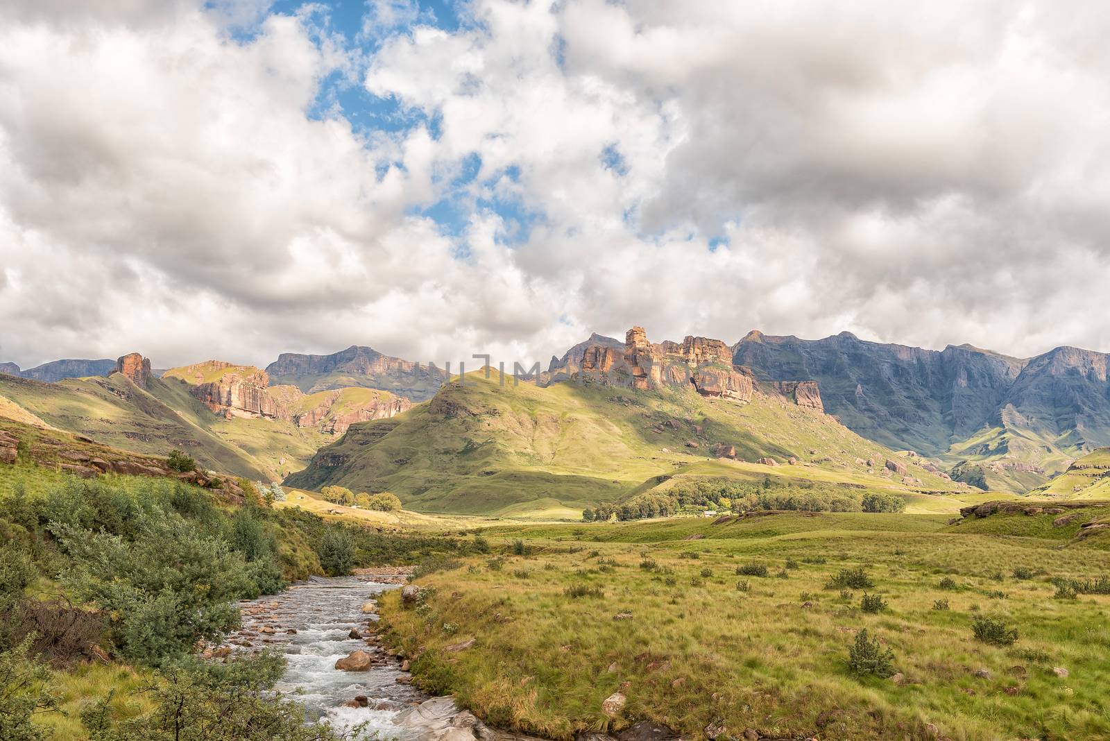 Garden Castle in the Drakensberg near Underberg. Hermits Wood Camp Site is visible between the trees in the back and the Mlambonja River in front