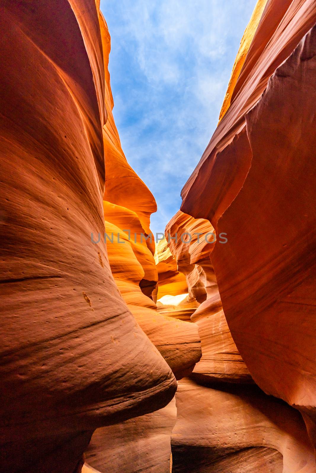 Lower Antelope Canyon by vichie81