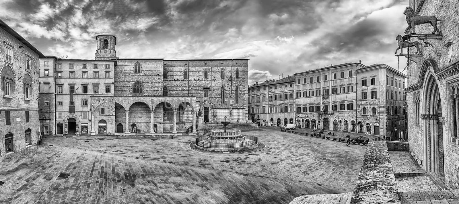 Panoramic view of Piazza IV Novembre, main square and masterpiece of medieval architecture in Perugia, Italy