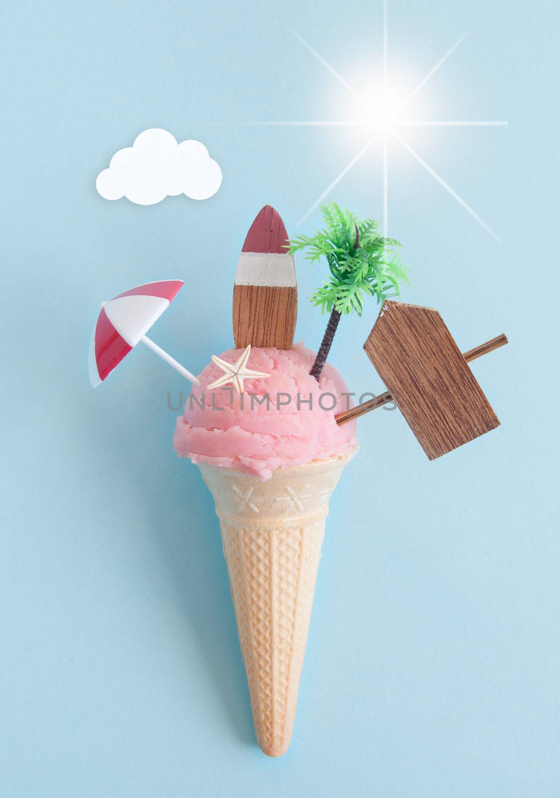 Frozen icecream cone by unikpix